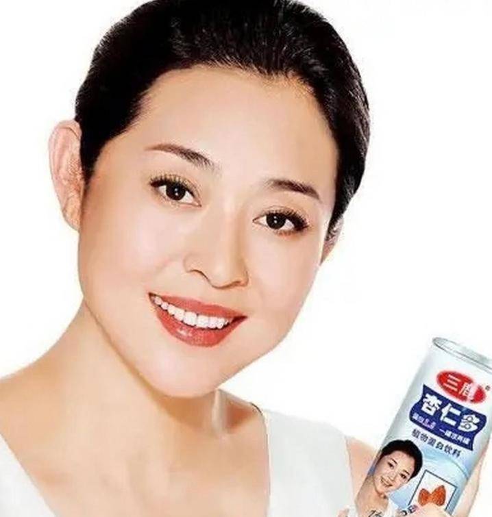 再多名利救不了屡屡犯错的倪萍