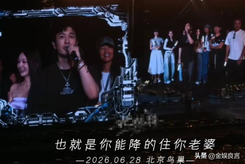 黄晓明夸昆凌双标翻车,网友心疼杨颖