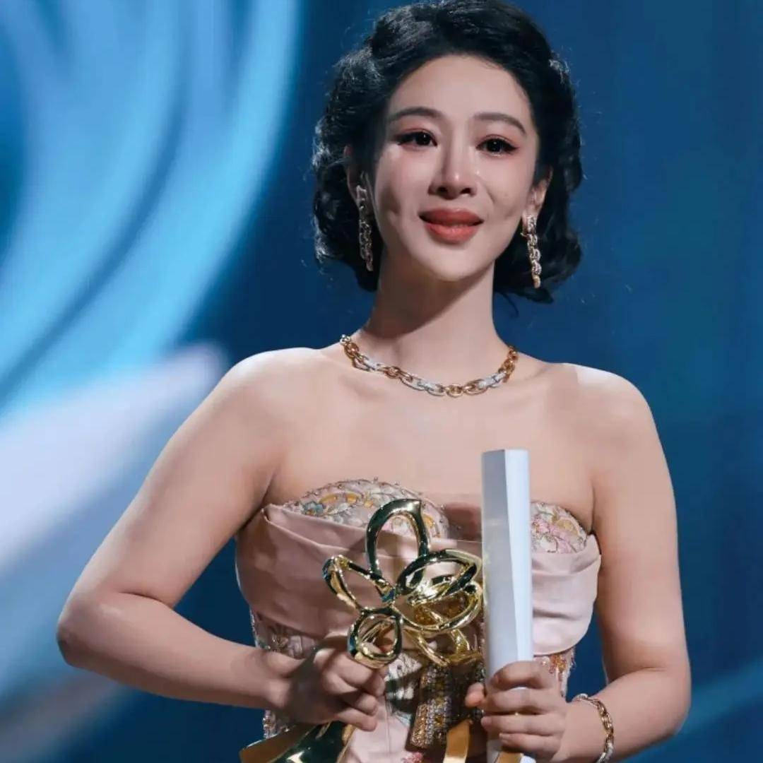 7月不到半月,3位明星塌房一个比一个离谱