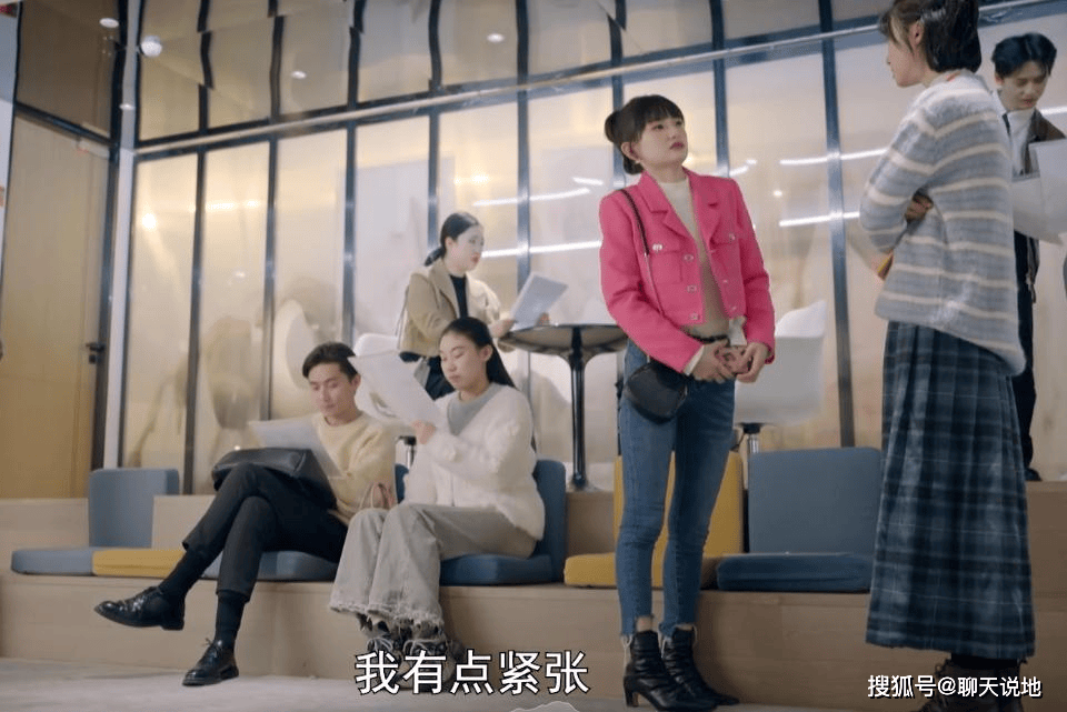 前台小妹面试逆袭成顶流:不期而遇的逆袭故事