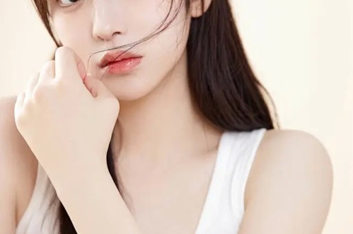 蒋雯丽夫妇婚外情各玩各，隐居美国现状