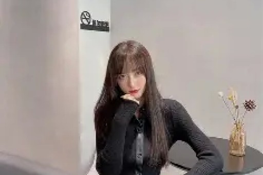 香港知名演员黄昏恋秀恩爱,摆脱家暴终幸福