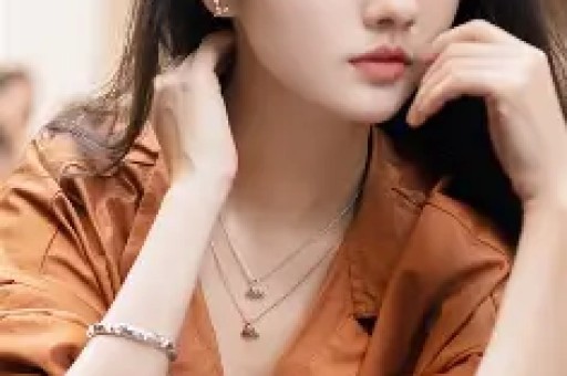 白冰约会女粉聊天曝光：洗白白等我