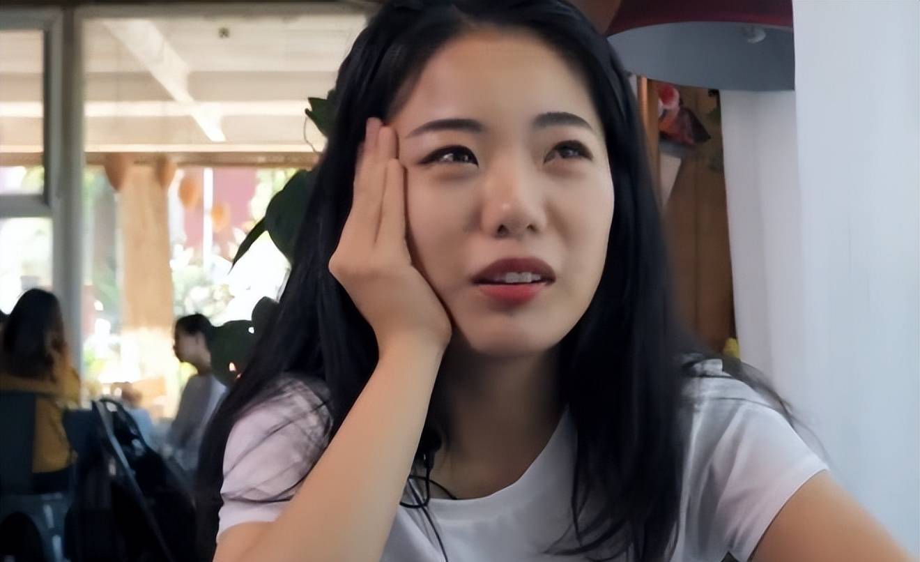 蒋方舟学位被撤风波:沈星力挺反被扒,底线规则引热议