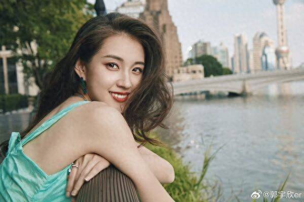 郭宇欣录音外泄人设崩塌 短剧女王翻车事件