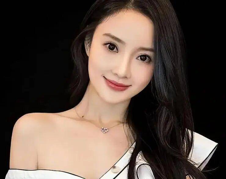 李小璐事件：事业婚姻破碎，女儿甜馨承受最重代价