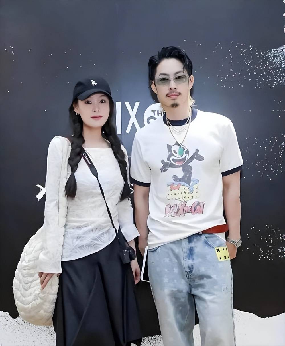 4个离谱瓜:二婚、起诉、顶流恋爱脑、韩红道歉