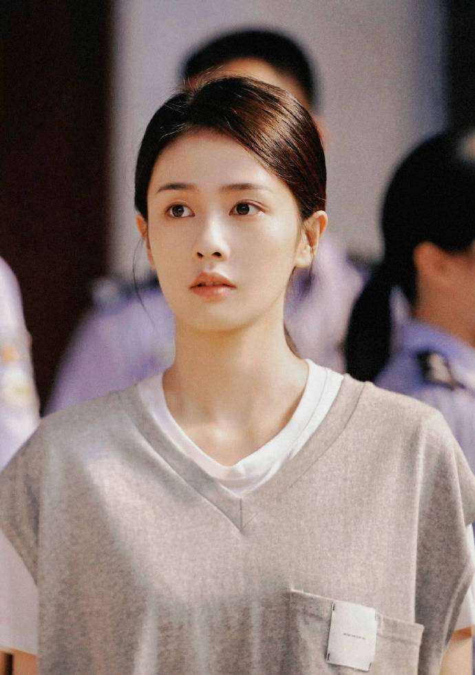 小城女孩六连辟谣，流量明星人设崩塌