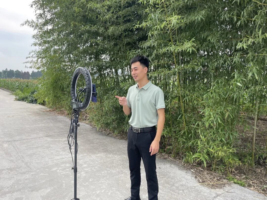 村干部变网红 萧山这个乡村治理模式出圈